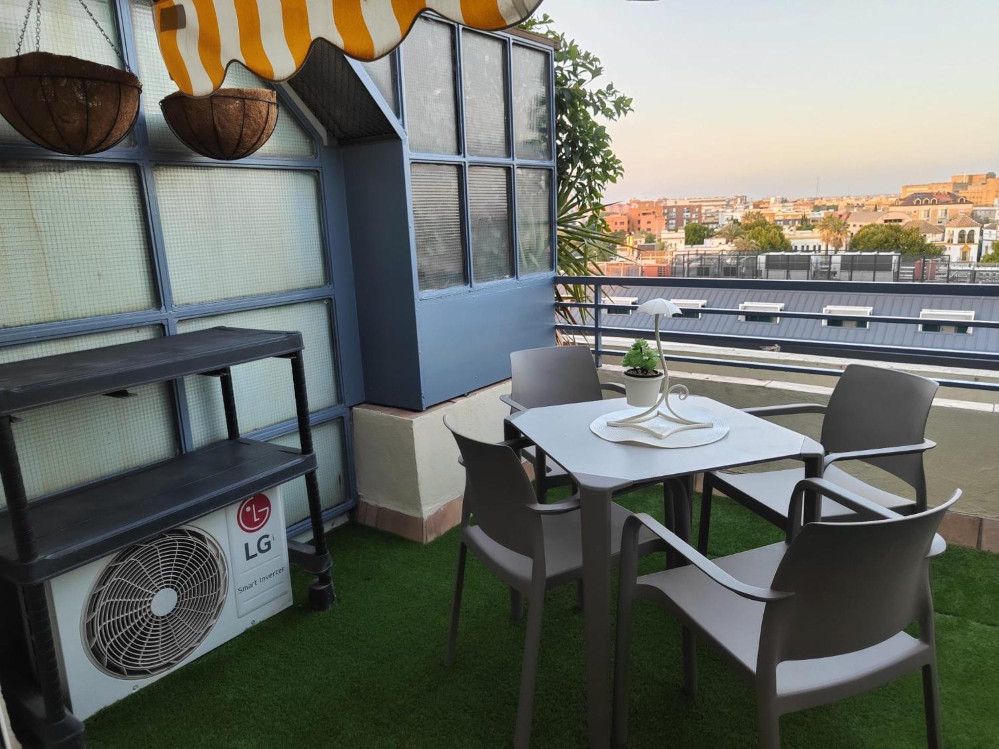 Апартаменты Agradable Duplex Terraza Virgen Del Rocio Севилья Экстерьер фото